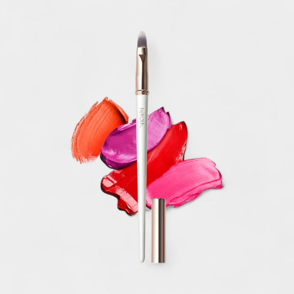 317 Lip Brush